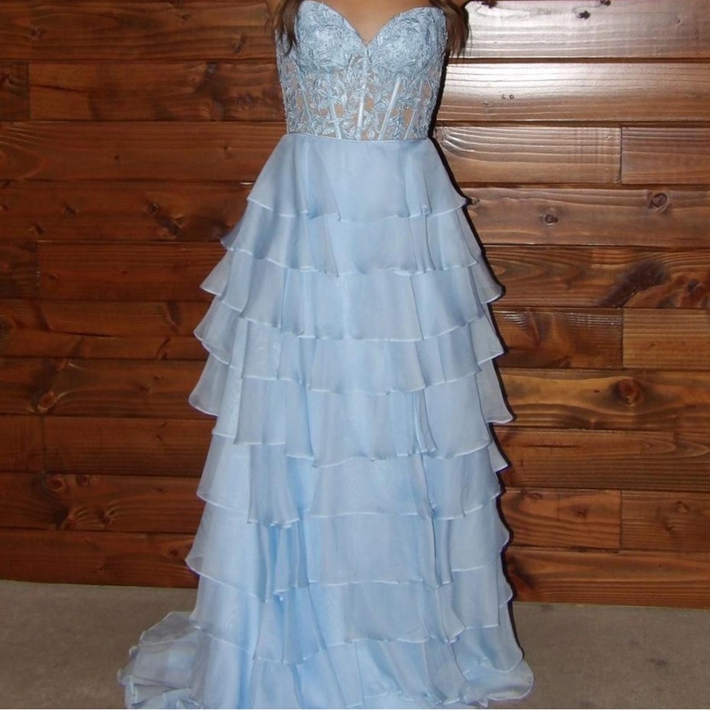 Elegant Light Blue Strapless Evening Gown